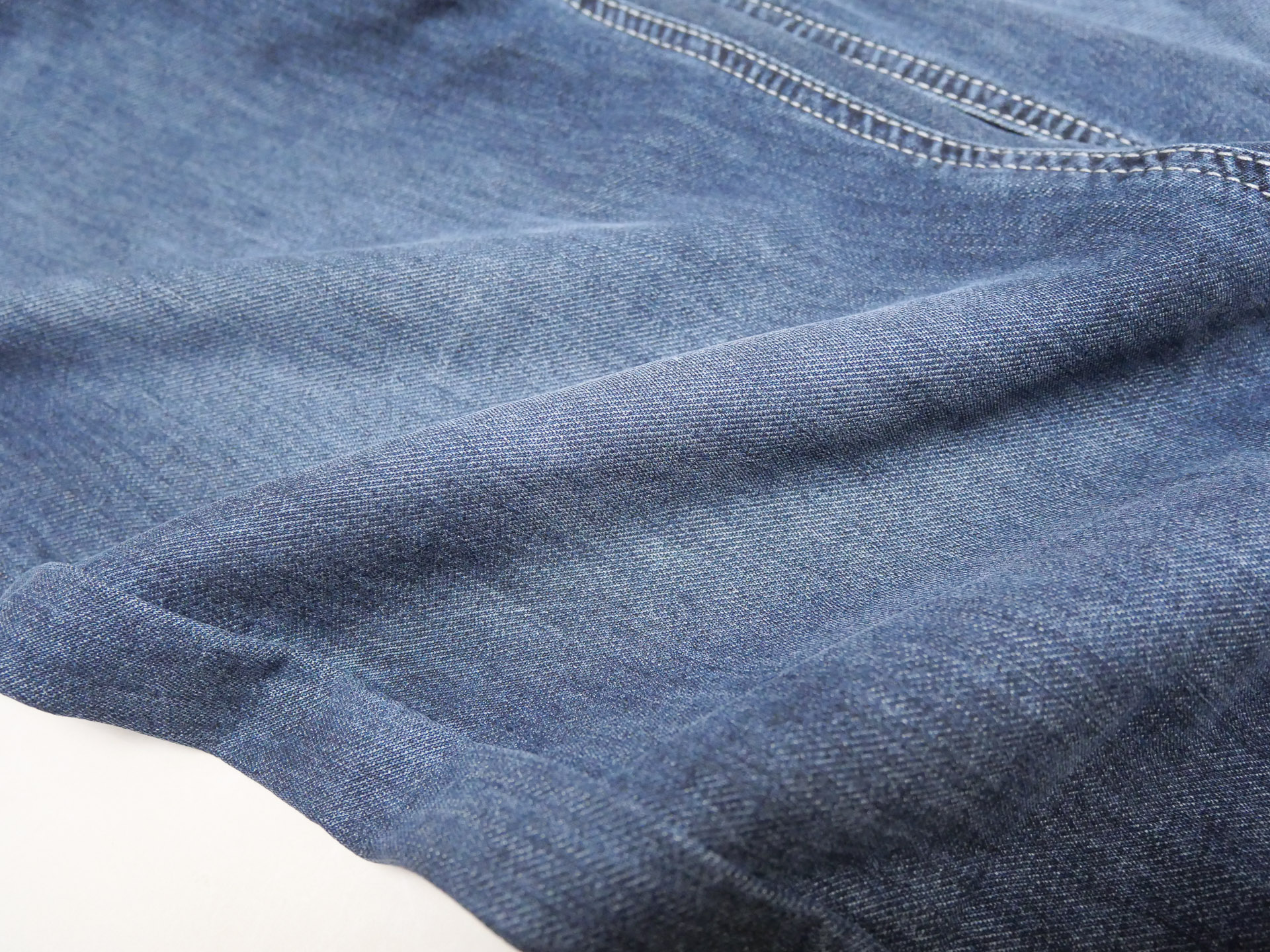 Thin Straight-Leg Jeans - Image 5