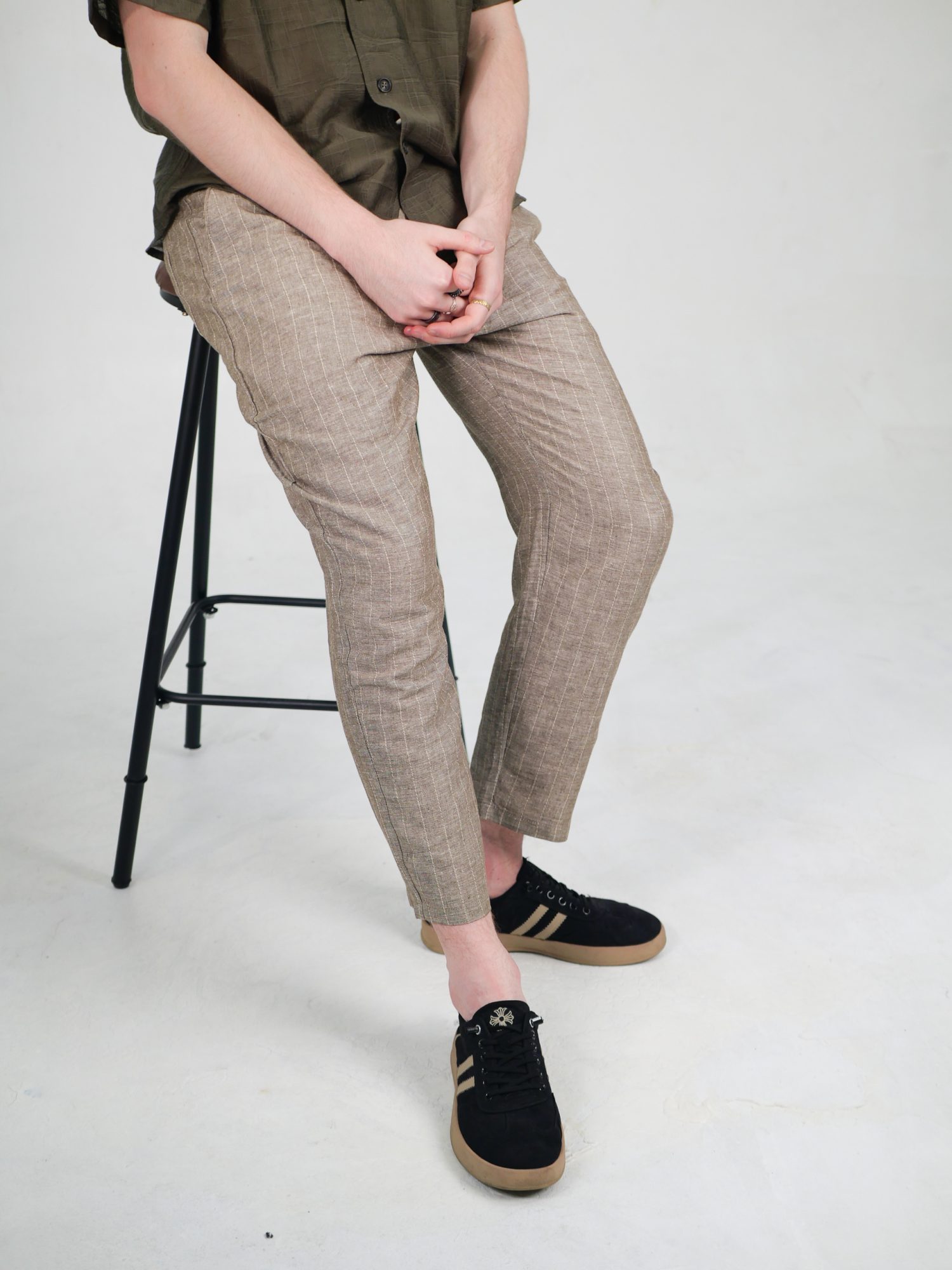 Alternative view of W/03 —Linen Cropped Pants